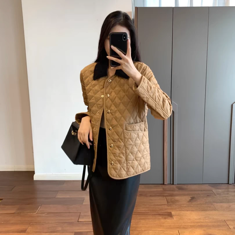 纯色百搭休闲舒适外套