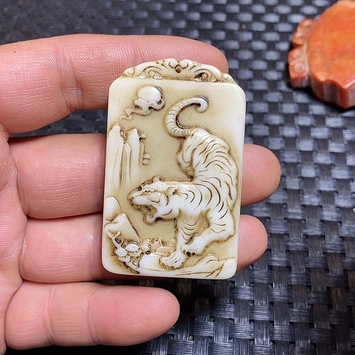 紫金钵盂菩提吊坠