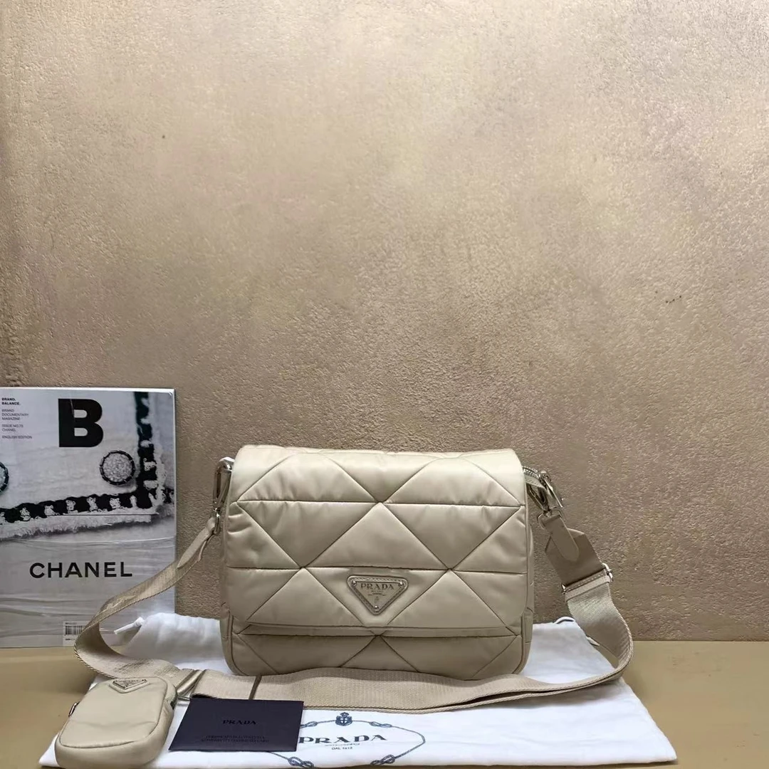 95新  壹臻中古/Prada奶茶色泡芙新款三合一小号 23592434