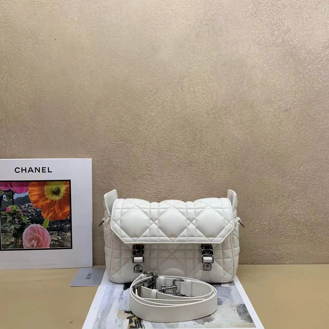 95新 DIOR/迪奥 壹臻中古/白色全皮camp邮差小号 60727115