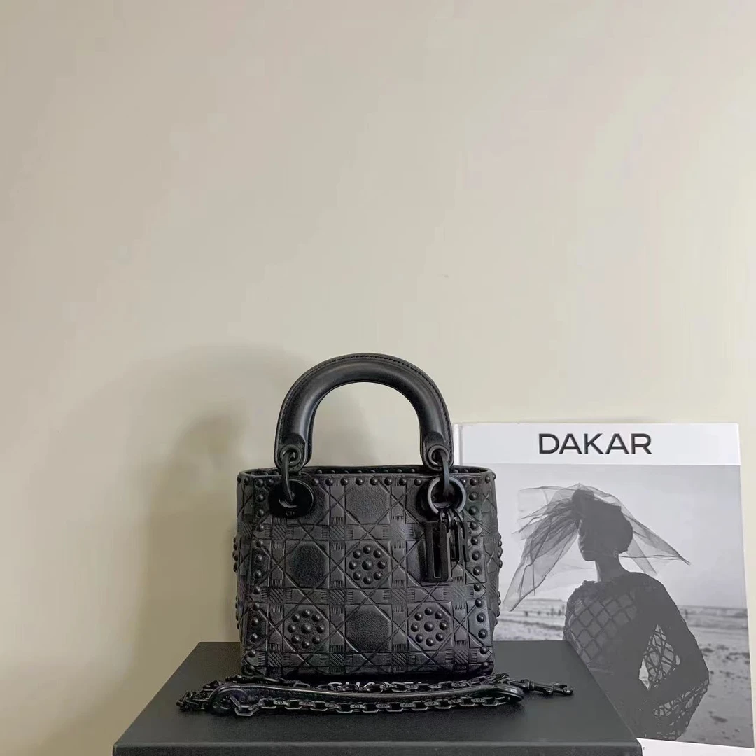 95新 DIOR/迪奥 壹臻中古/ 复古做日珠钉三 格戴妃 92583764