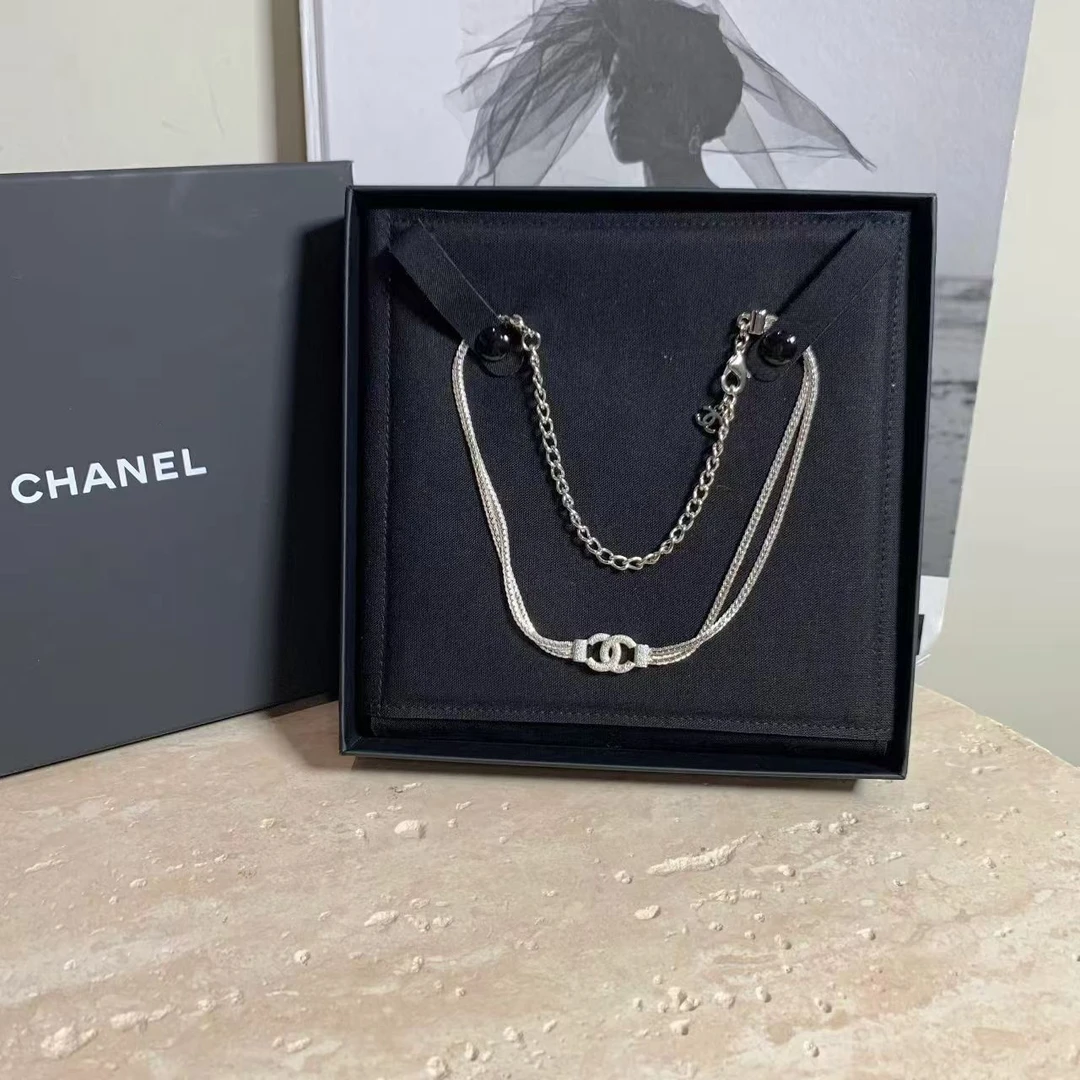 全新未使用 Chanel/香奈儿 壹臻/24B银色双链蛇骨chock 37940944
