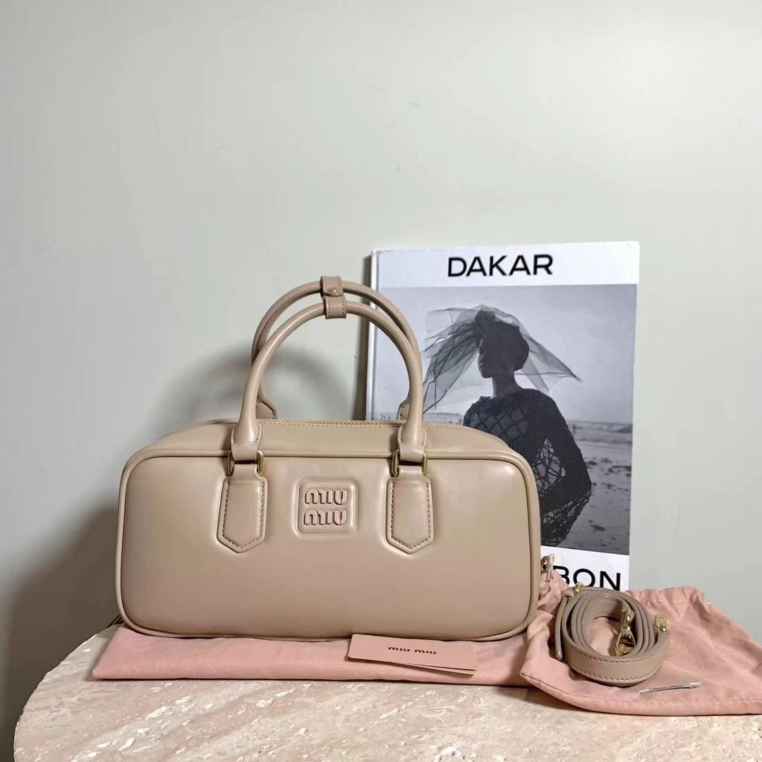 95新 MIU MIU/缪缪 壹臻中古/ miumiu奶茶 色保龄球中号 89923206