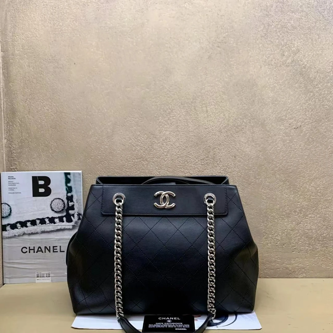 95新  壹臻中古/Chanel19S黑银牛tote 2肩包 59038551