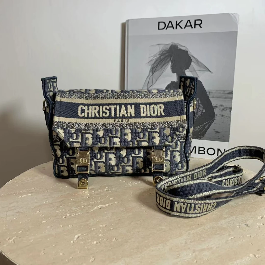 99新 DIOR/迪奥 壹臻/老花刺绣camp邮差包小 号 18752764