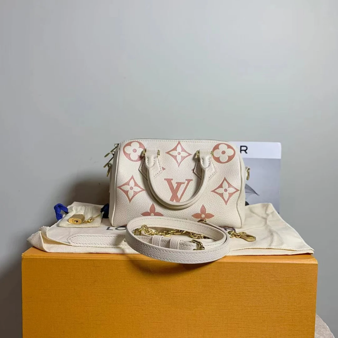 95新 LouisVuitton/路易威登 壹臻/95新草莓奶speedy20芯42136753