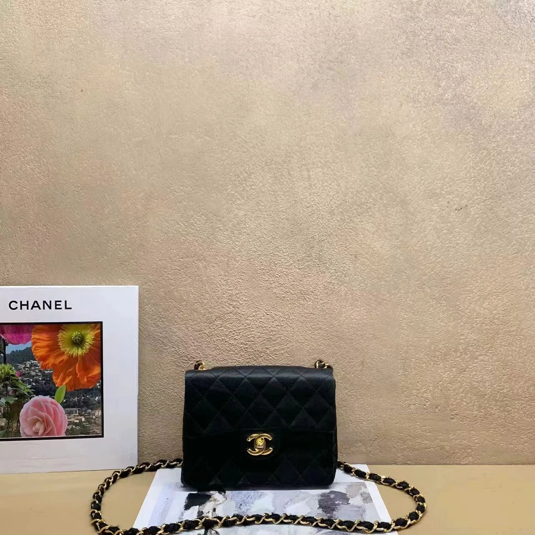 95新 Chanel/香奈儿 壹臻中古/中古黑金缎面方胖子21673302