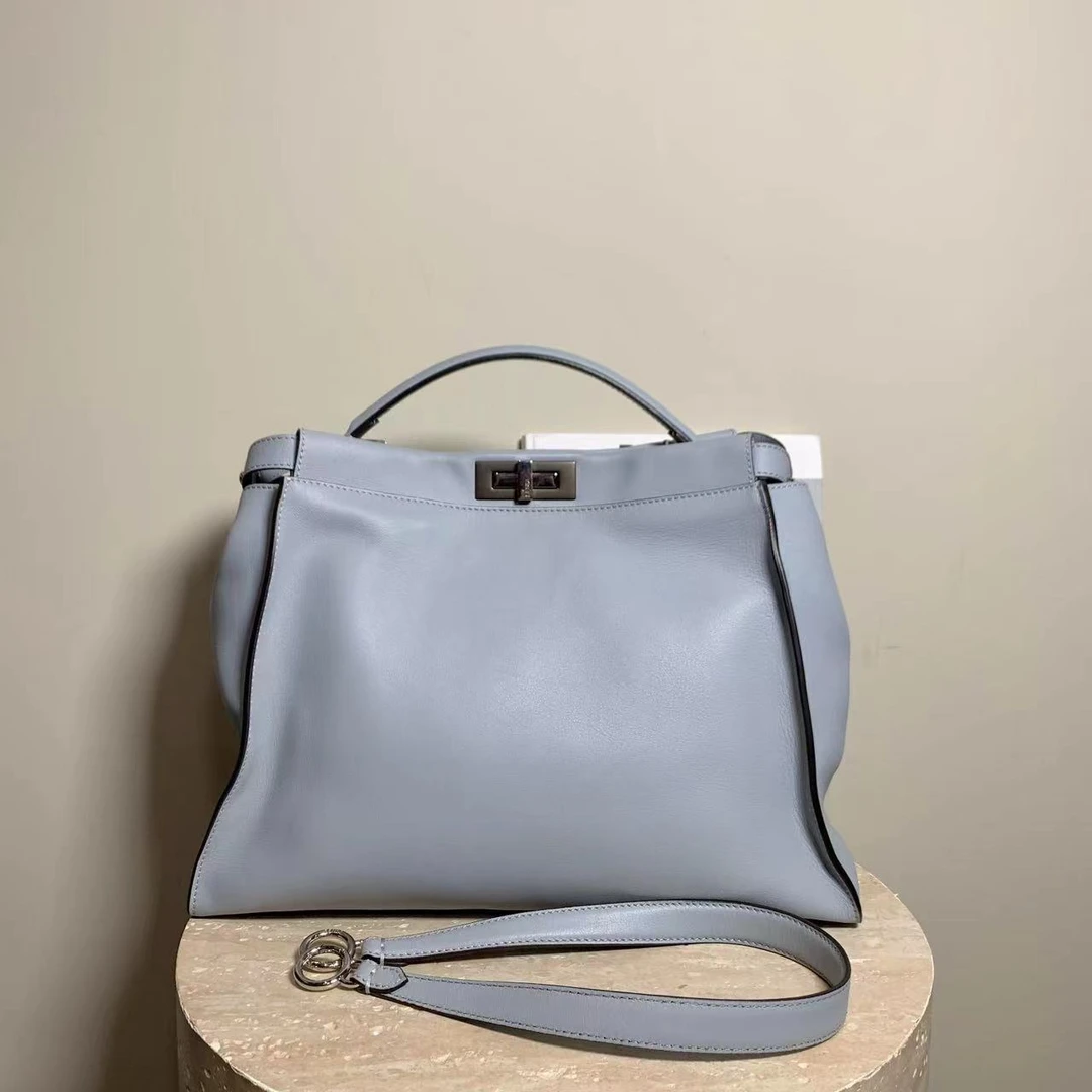 95新 FENDI/芬迪 壹臻中古/浅蓝色peekaboo大号 74573656
