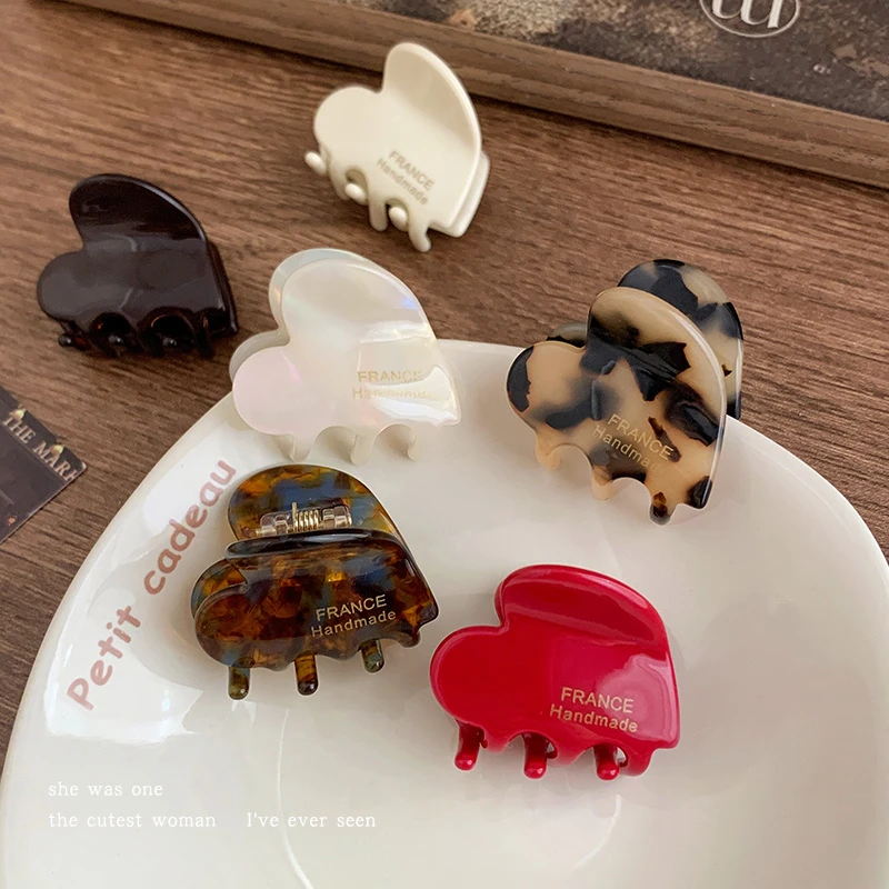 法式醋酸爱心小抓夹女2025新款后脑勺半扎发发卡鲨鱼夹发夹头饰品