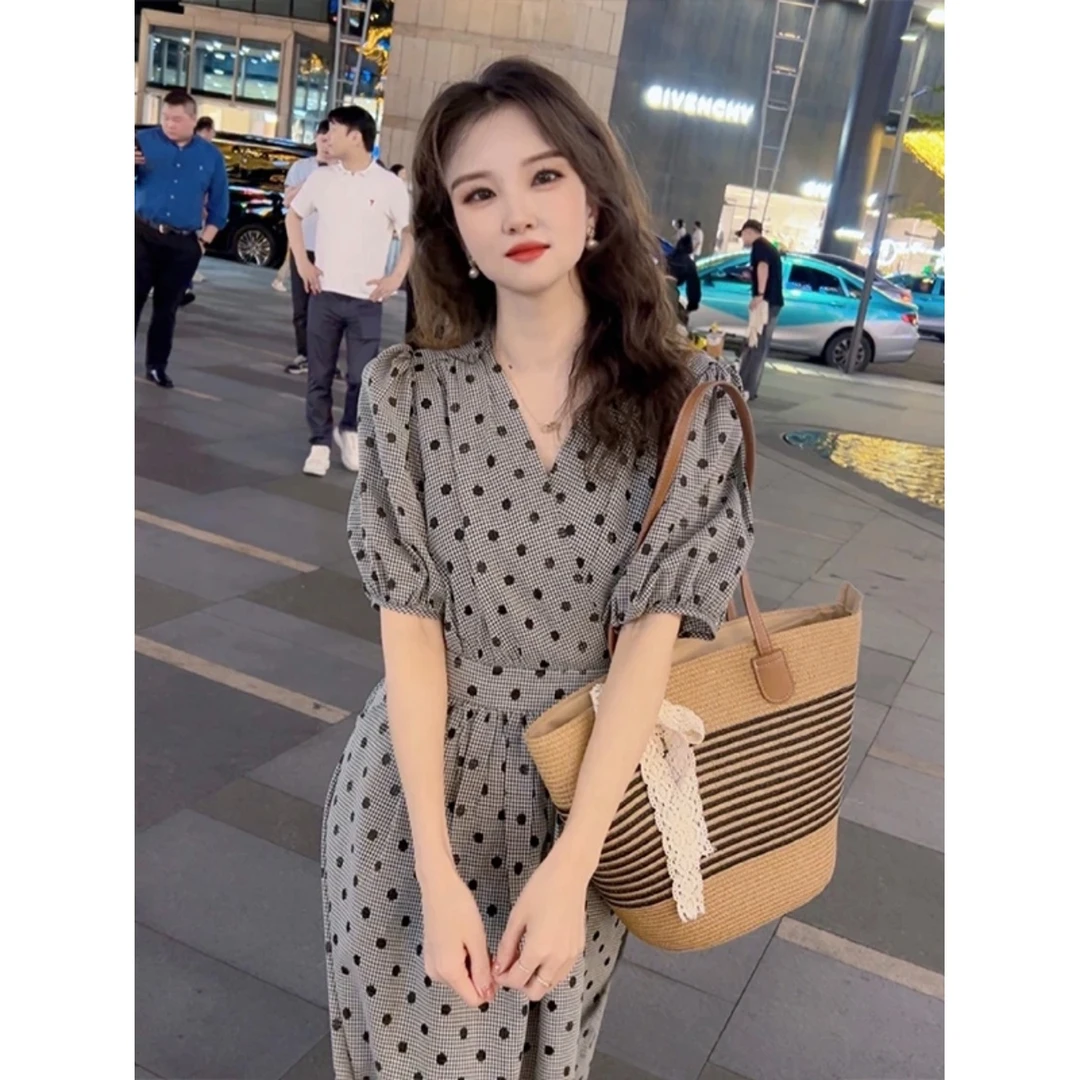 【现货】波点连衣裙女夏2024新款法式复古气质V领收腰显瘦茶歇长裙