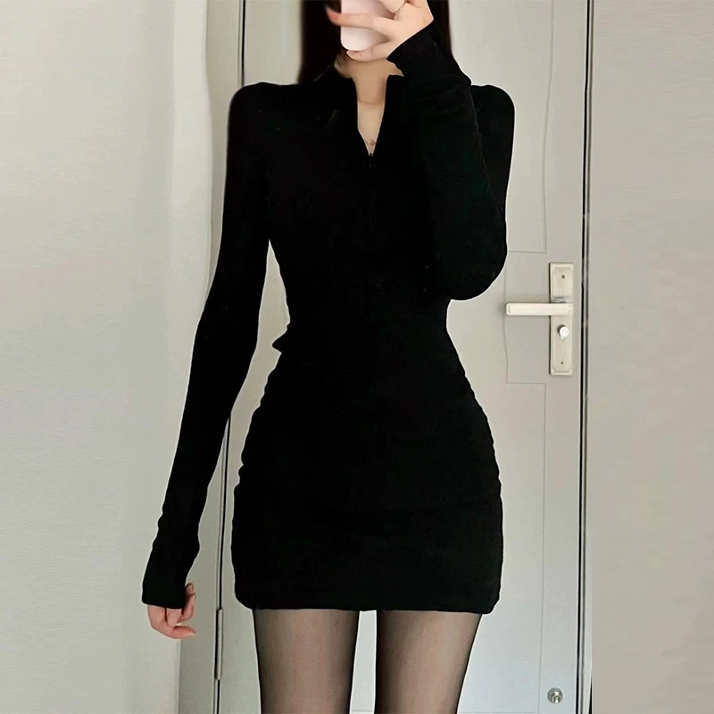 黑色连衣裙女包臀裙早秋穿搭氛围感内搭紧身小妈修身性感御姐短裙