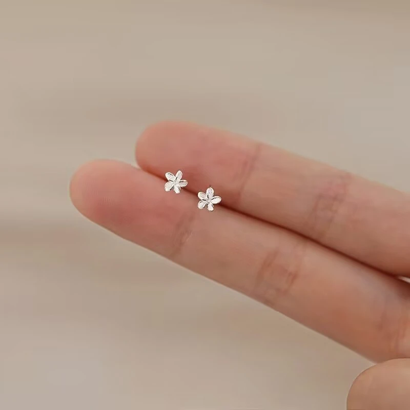 非金属硅胶耳饰 韩姐专属【迷你花朵银饰耳钉拍下即送小惊喜】18K