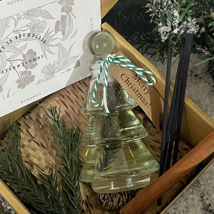 圣诞节圣诞树无火香薰家用室内空气清新实用女生礼物礼盒香氛摆件