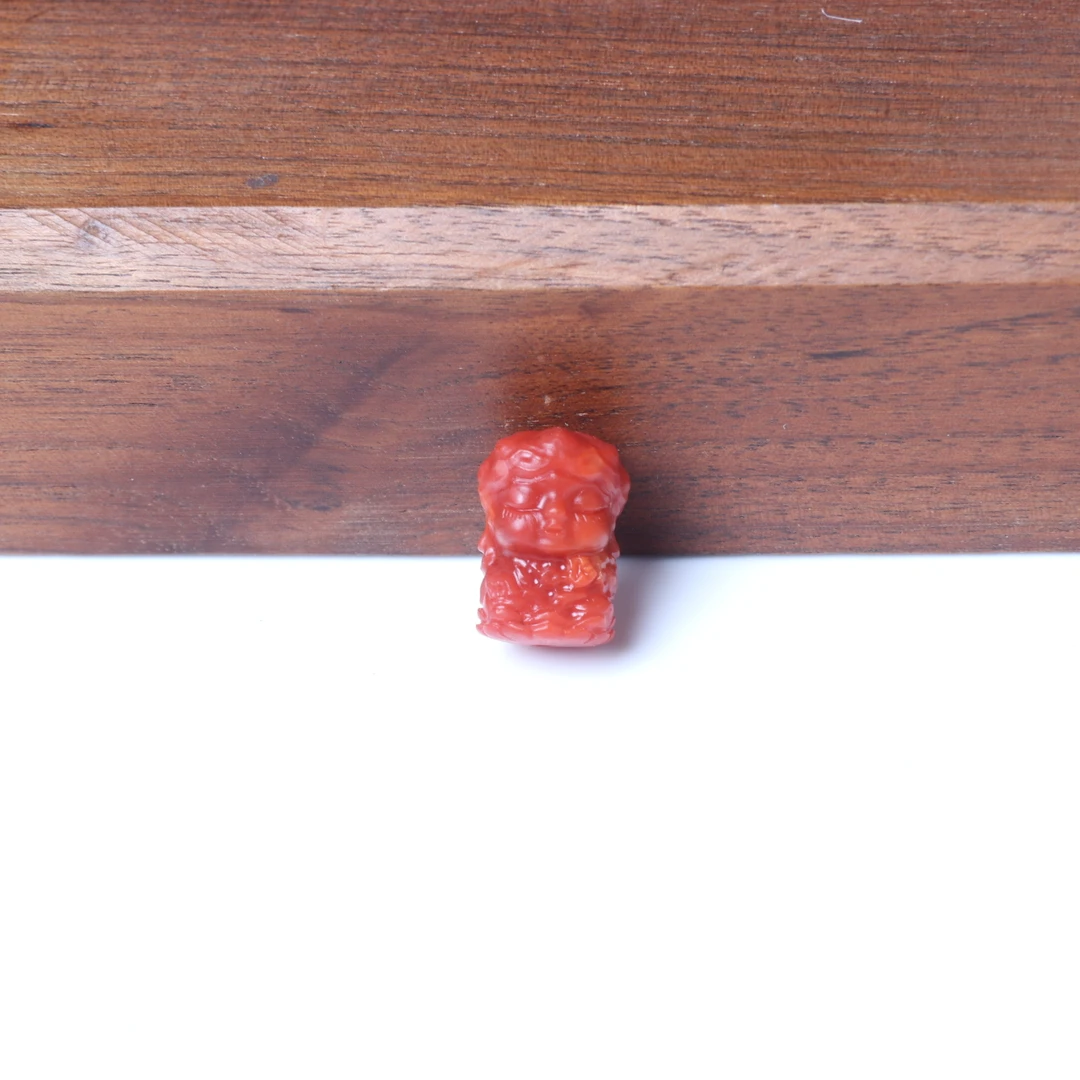 高品精美南红玛瑙8-9mm左右雕刻度母配饰一个p920