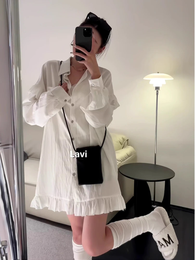 白色花边长袖衬衫女2024新款时尚设计感木耳边蛋糕长款打底衬衣女