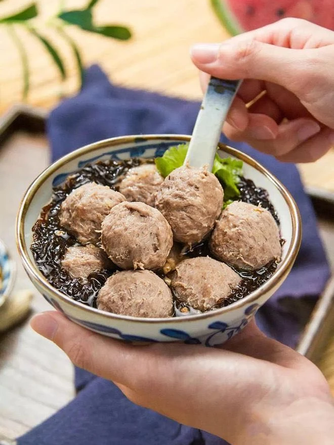 新疆潮汕手工牛肉丸子1000克【新疆包邮】新鲜美食火锅煮汤