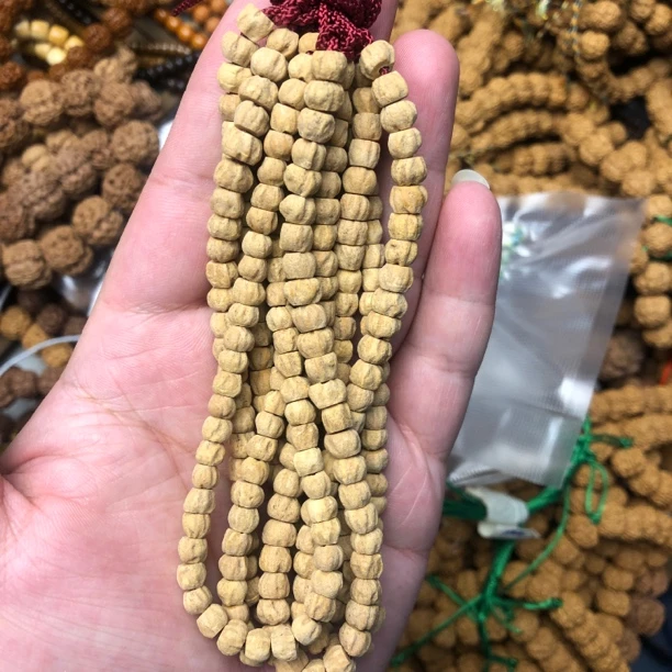 直播专享 百香籽柏香手持小单圈0.6左右藏区百香籽手串单圈