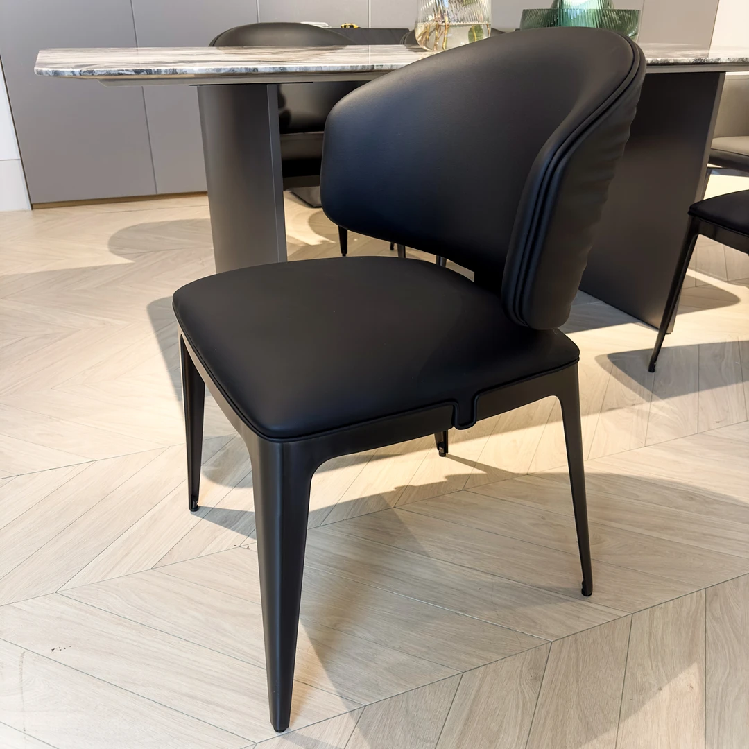 意式极简餐椅超纤皮餐椅餐厅餐椅舒适客厅餐厅简约椅子
