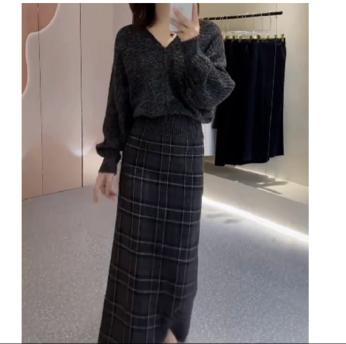 2024冬季新款时尚女装网红高级感休闲爆款打底衫裙子洋气珍惜