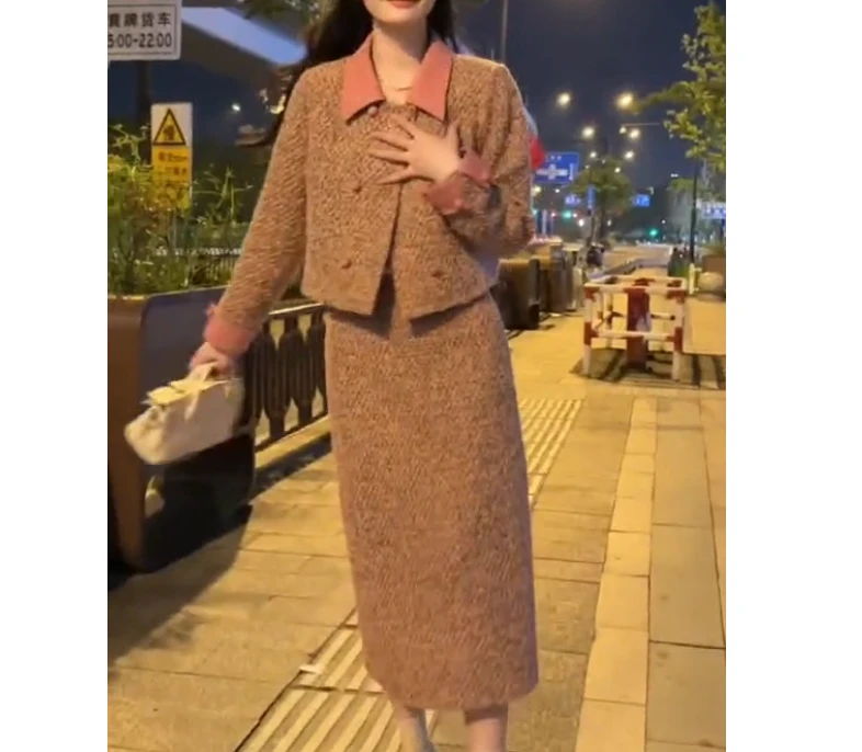 2024冬季新款时尚女装网红高级感休闲爆款短款外套裙子套装女S