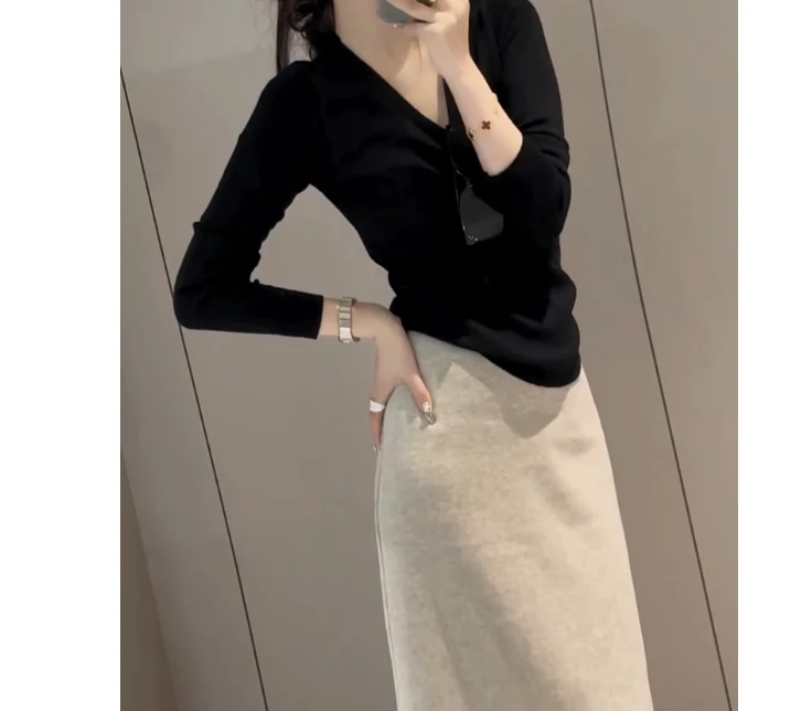 2024冬季新款时尚女装网红高级感休闲爆款黑色上衣半身裙女芃