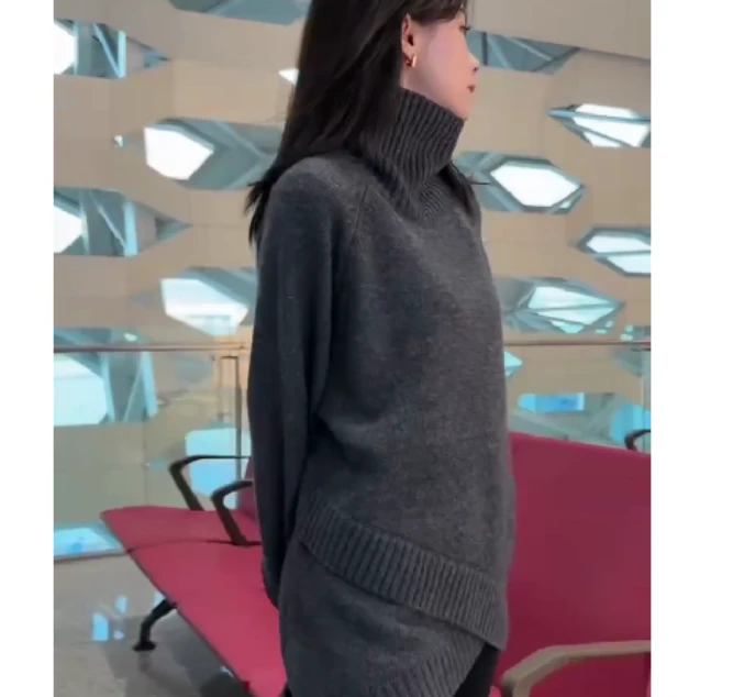 2024冬季新款时尚女装网红潮流气质靓丽漂亮高领上衣休闲TR