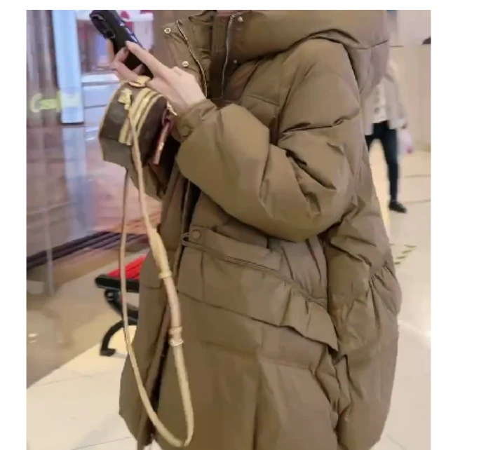 2024冬季新款时尚女装网红靓丽爆款韩版潮流外套女潮知足