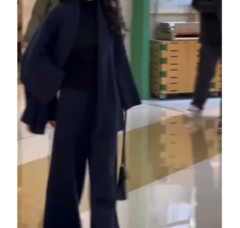 2024冬季新款时尚女装网红高级感休闲爆款外套裤子女靓丽套装ZX