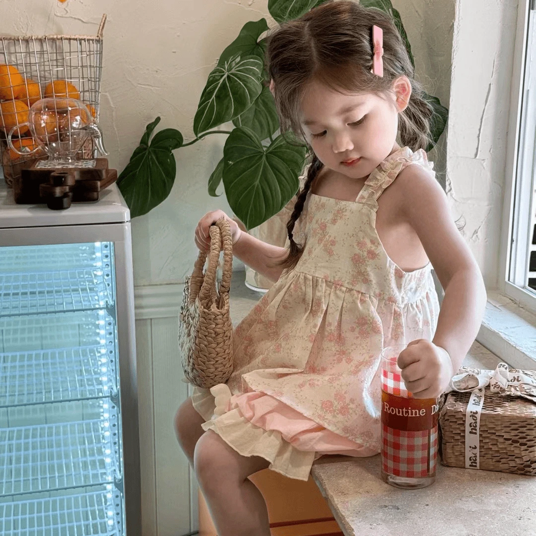 女宝可爱小套装夏季新款吊带碎花小翅膀上衣短裤两件套韩版甜美