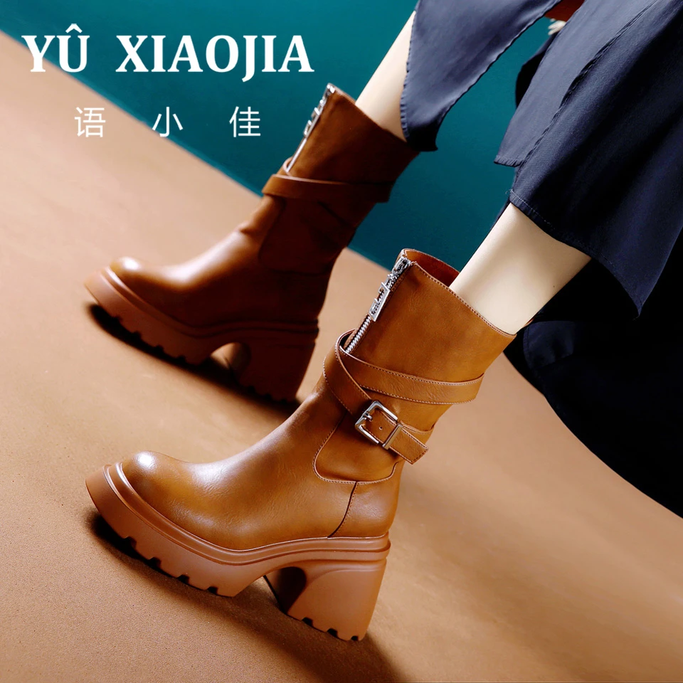7CM[已经开价]粗跟马丁靴女冬季加绒皮带扣前拉链高跟短靴HS1582