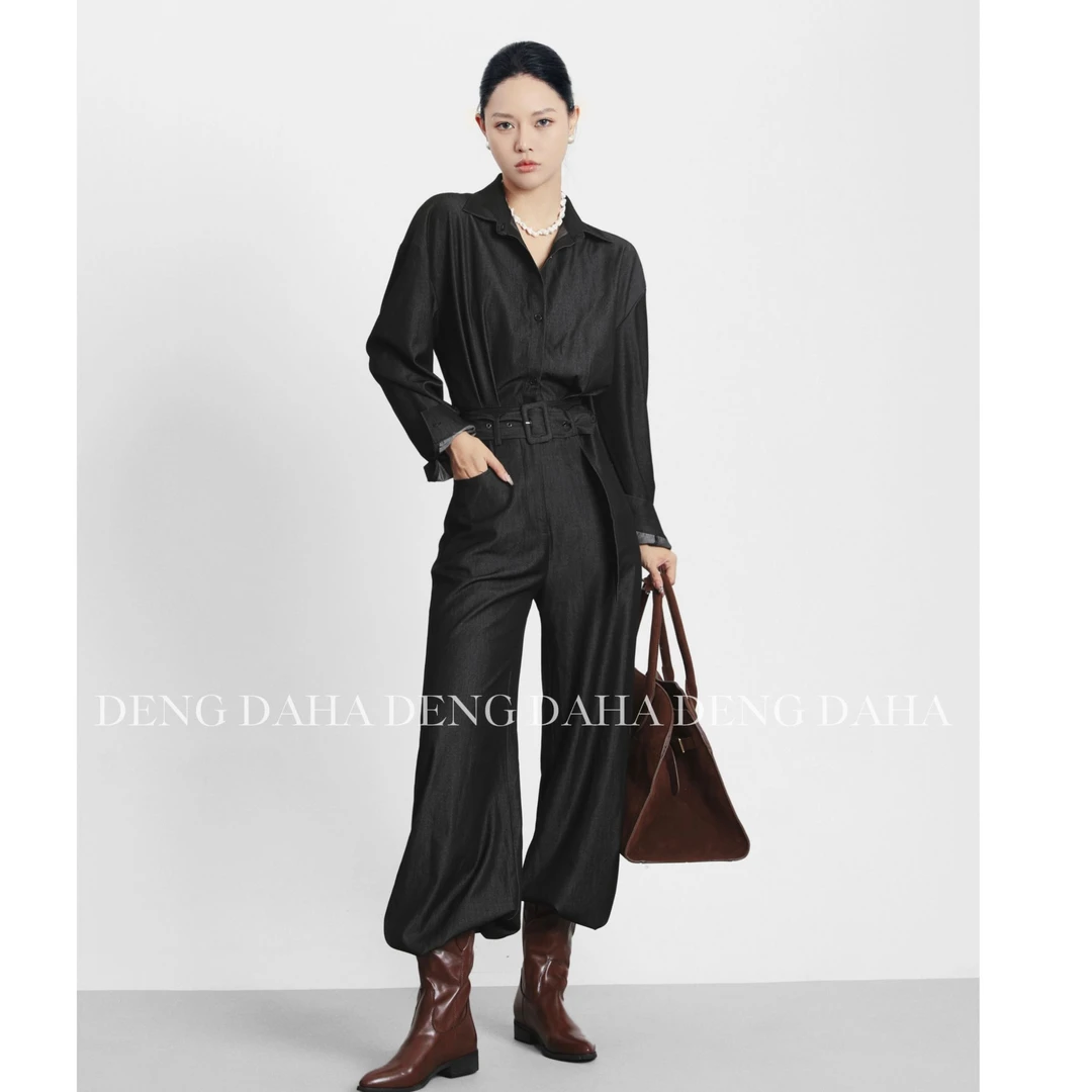 「高光时刻」2024翻领酷飒通勤高级牛仔连体裤HBZC621078 nnassa