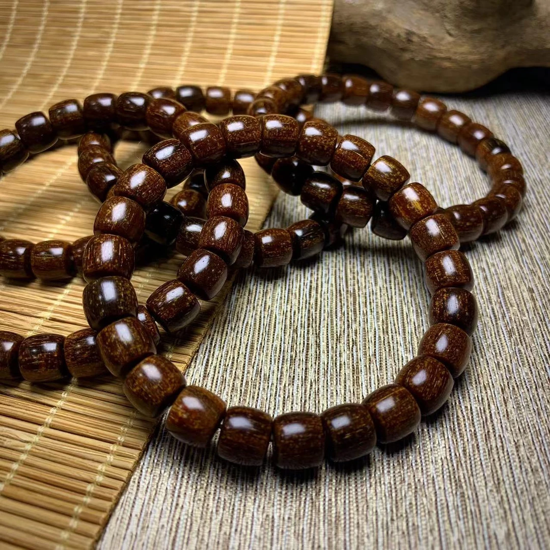 &61577&暗夜爆星巴布亚贡木0.9直切单圈暗夜爆星手串