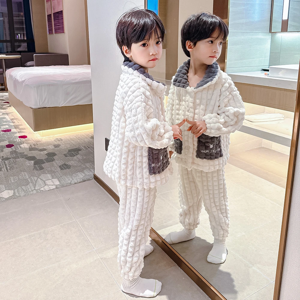 儿童法兰绒家居服睡衣秋冬季套装加厚男童珊瑚绒女童保暖男孩宝宝