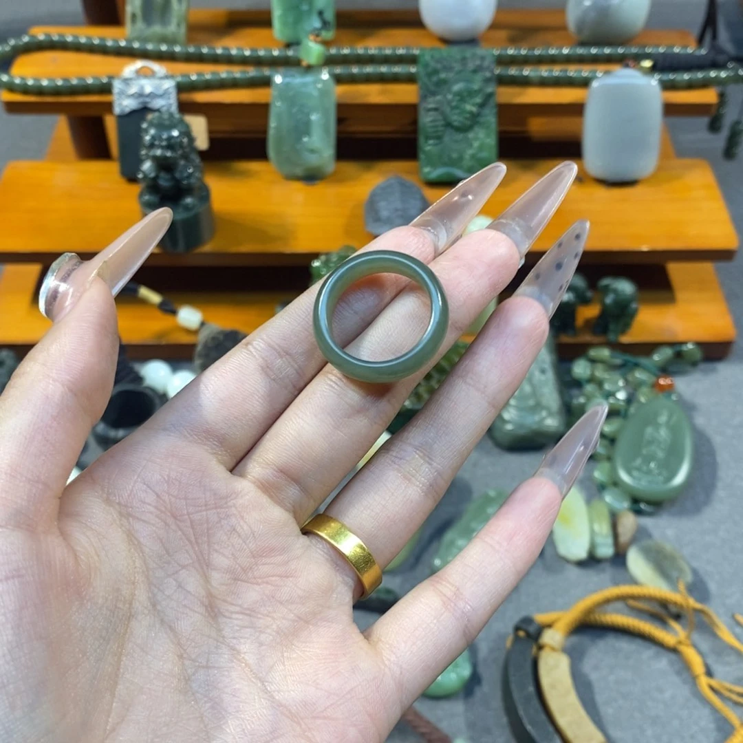 和田玉颈饰未镶嵌.***l