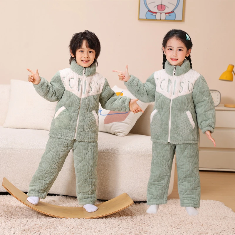 儿童法兰绒睡衣冬季加厚三层夹棉可外穿男女宝宝中大童小孩家居服