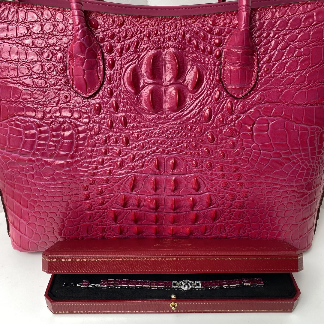 3330手链--收藏级轻奢时尚设计首饰送礼盒