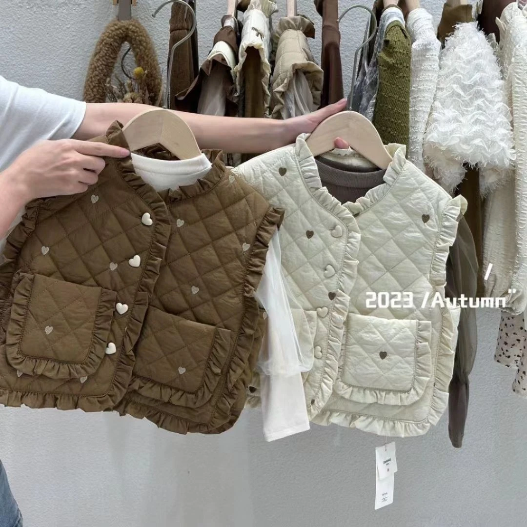 【嘟嘟】儿童衣服女童马甲秋冬冬新款韩版儿童时尚刺绣爱心棉马甲