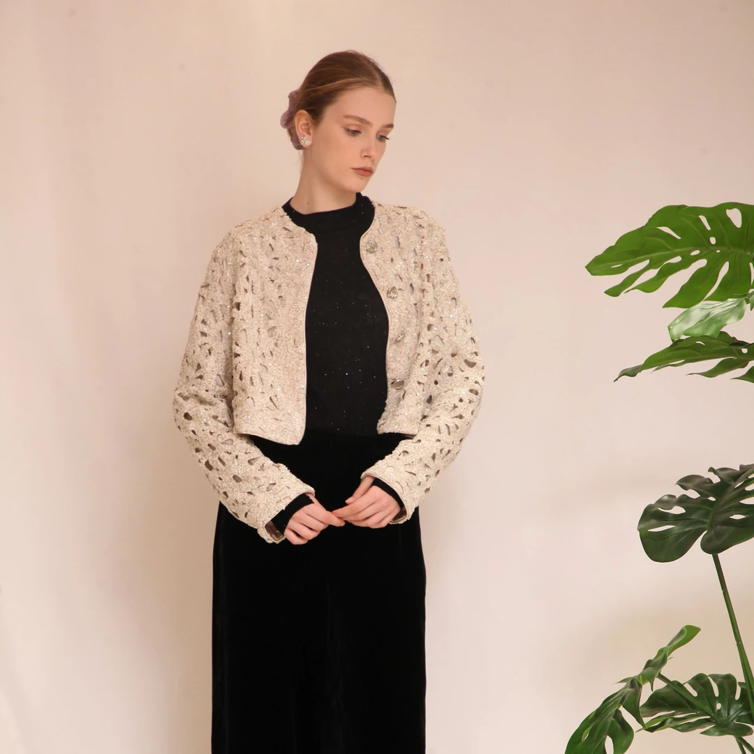 玉兰悠悠2025百搭春季"意式高奢"小香风外套复古圆领粗花呢开衫女