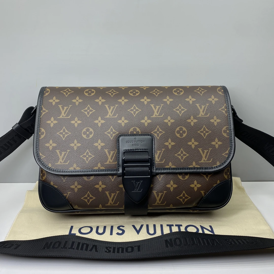 99新  98新LV棕色老花9551 Archy单扣翻盖男士邮差包斜挎包