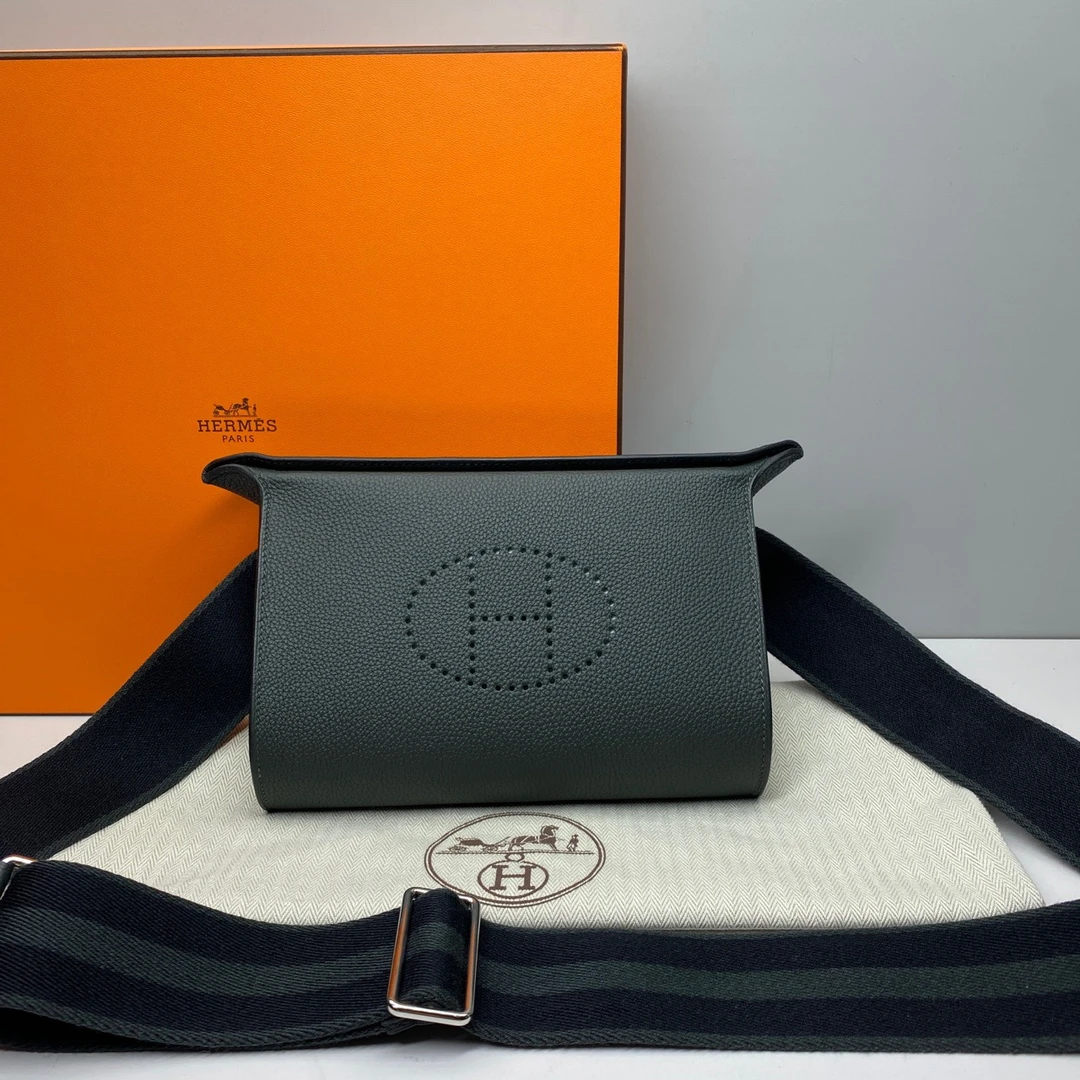 99新 Hermes/爱马仕 未使用3314最新款Vide poches餐盘包邮差包