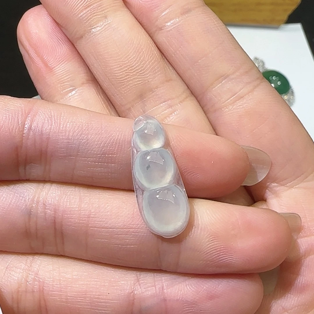 【闪购商品】翡翠颈饰未镶嵌