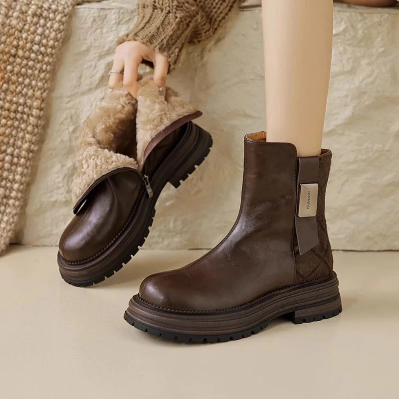 英伦风一体雪地靴女真皮东北大棉鞋2024新款冬季加绒厚毛保暖短靴