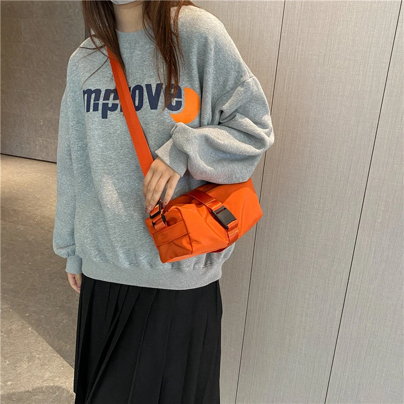 尼龙布包 新款日系街头潮流斜挎包男女同款情侣包纯色百搭通勤包