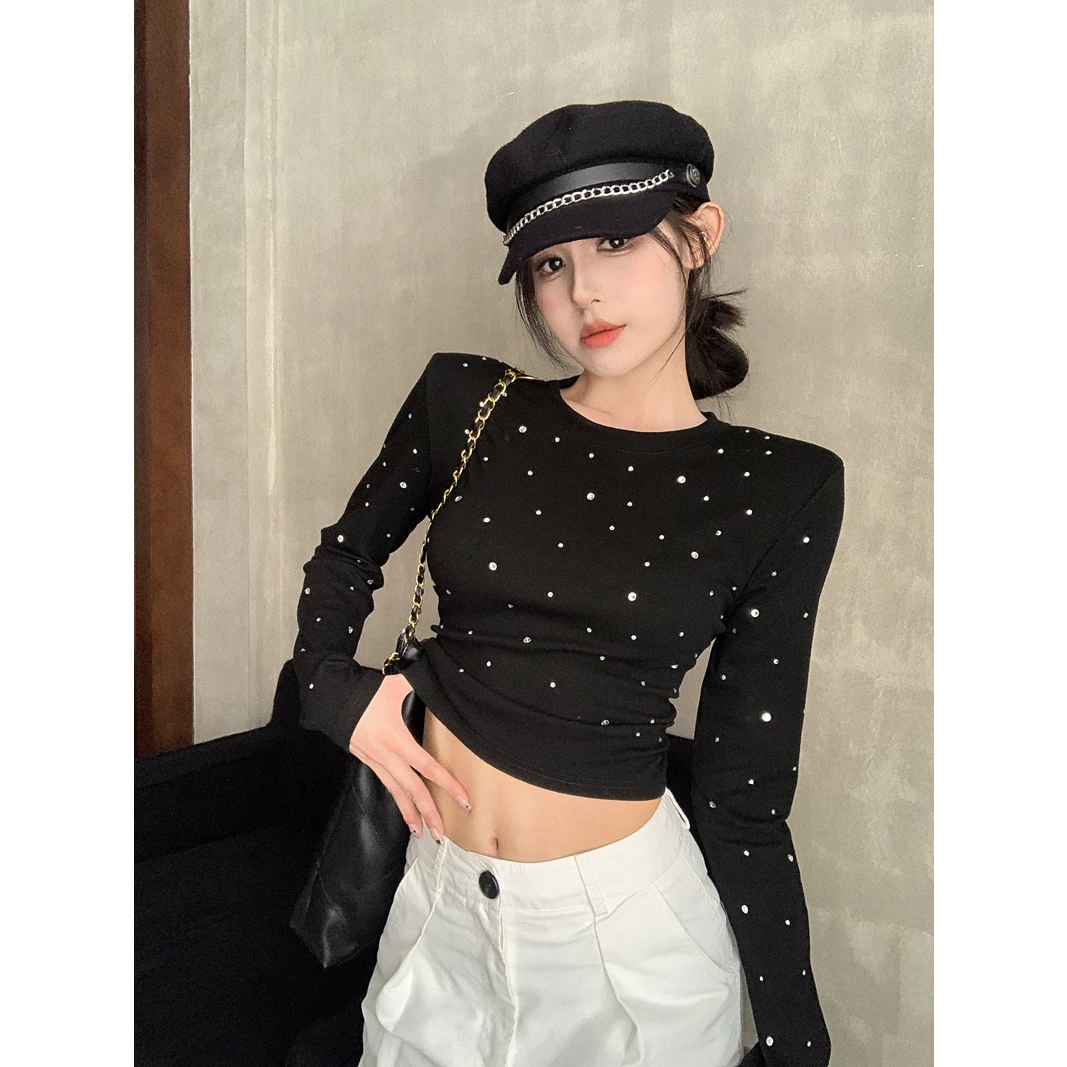 早秋新款辣妹风设计感烫钻短款圆领长袖T恤露脐垫肩打底衫上衣女