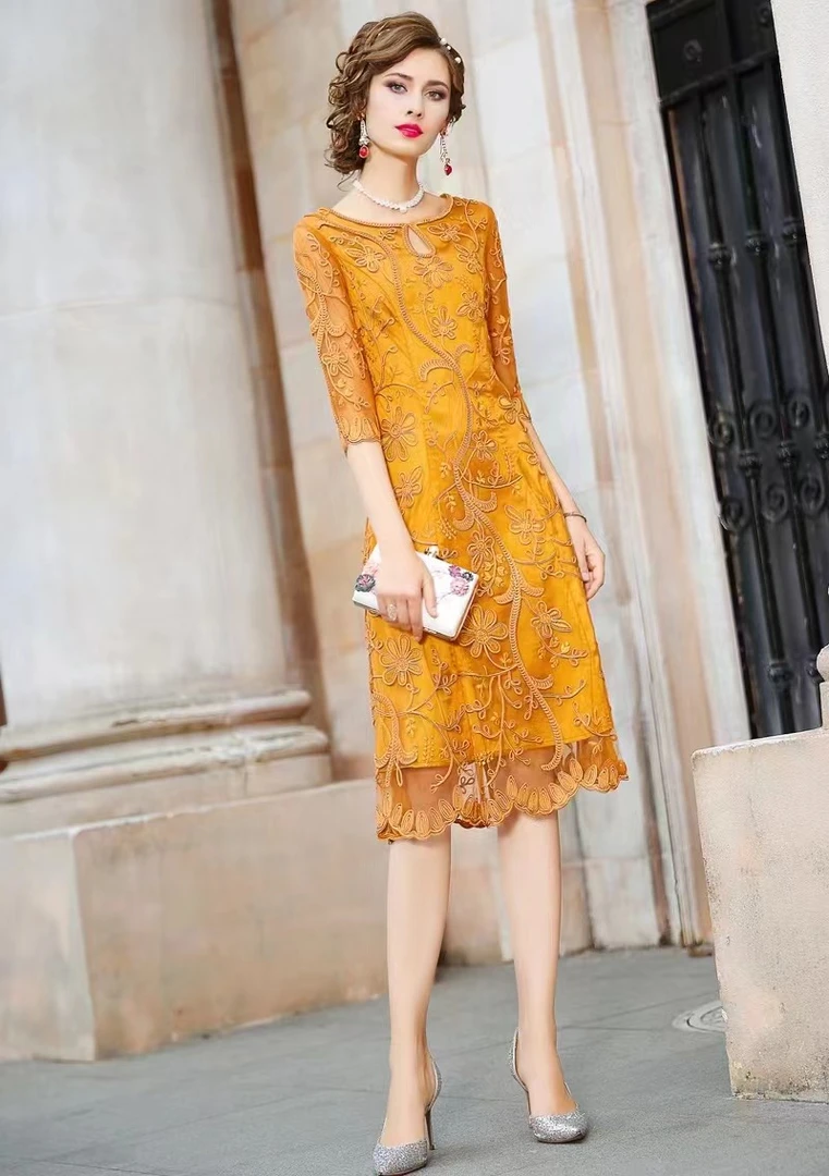 品牌大码高端裙子刺绣修身大码女装婆婆妈妈装裙子