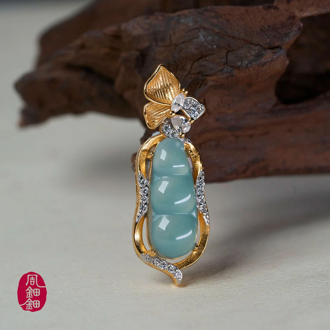 周钿钿®|生蓝|天然A货翡翠高冰蓝水花生豆转运S925银镶设计款吊坠