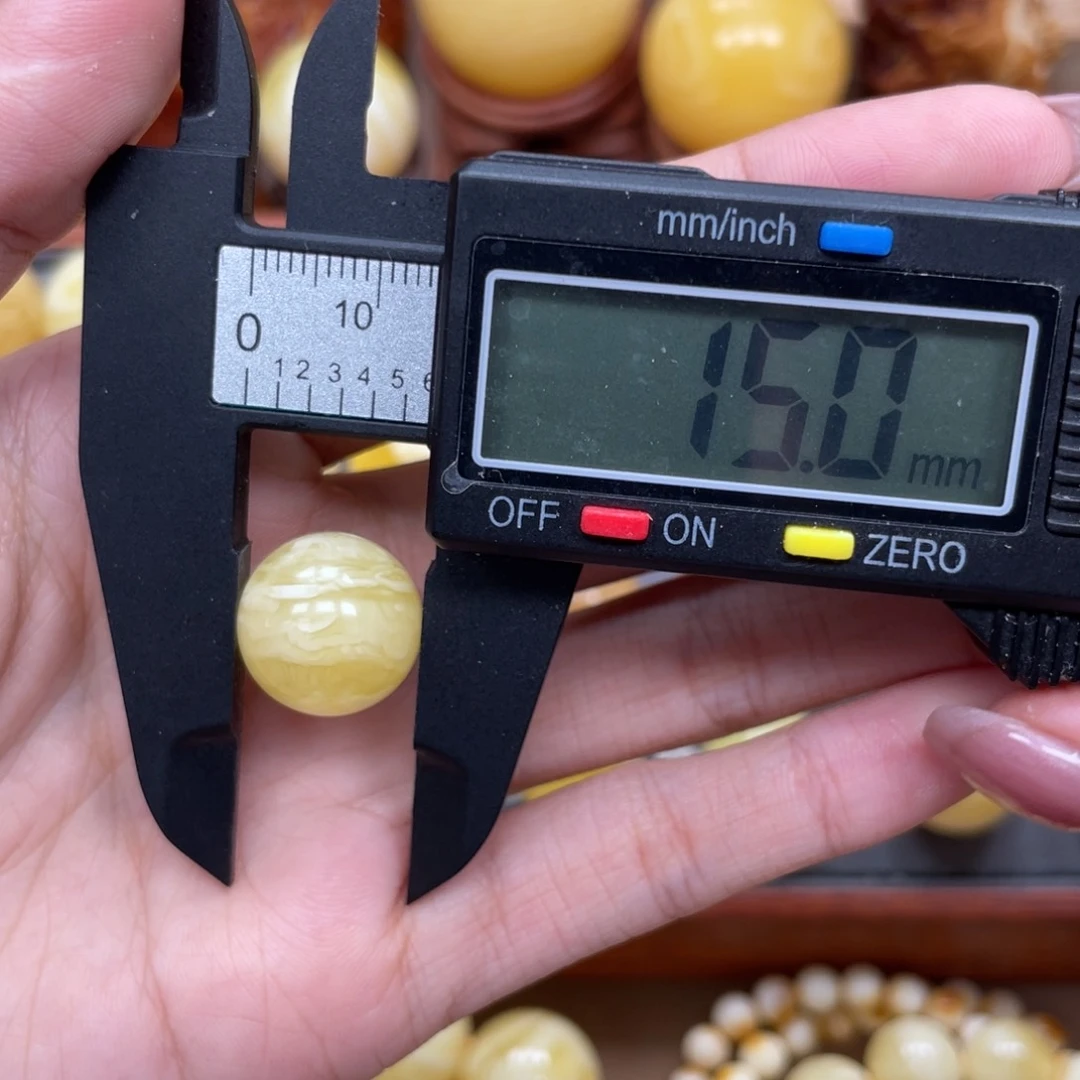 琥珀珠宝奇石未镶嵌?