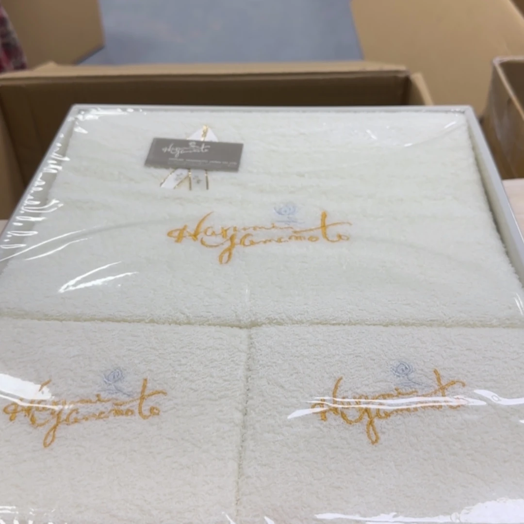 【闪购商品】瓷器根雕小**哥