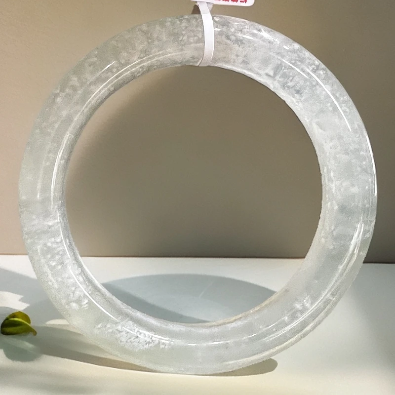 岫玉时尚款手镯子多样性发货