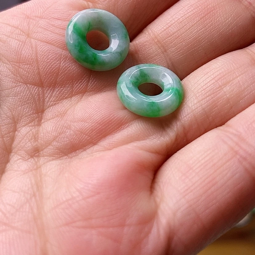 【闪购商品】翡翠耳饰未镶嵌